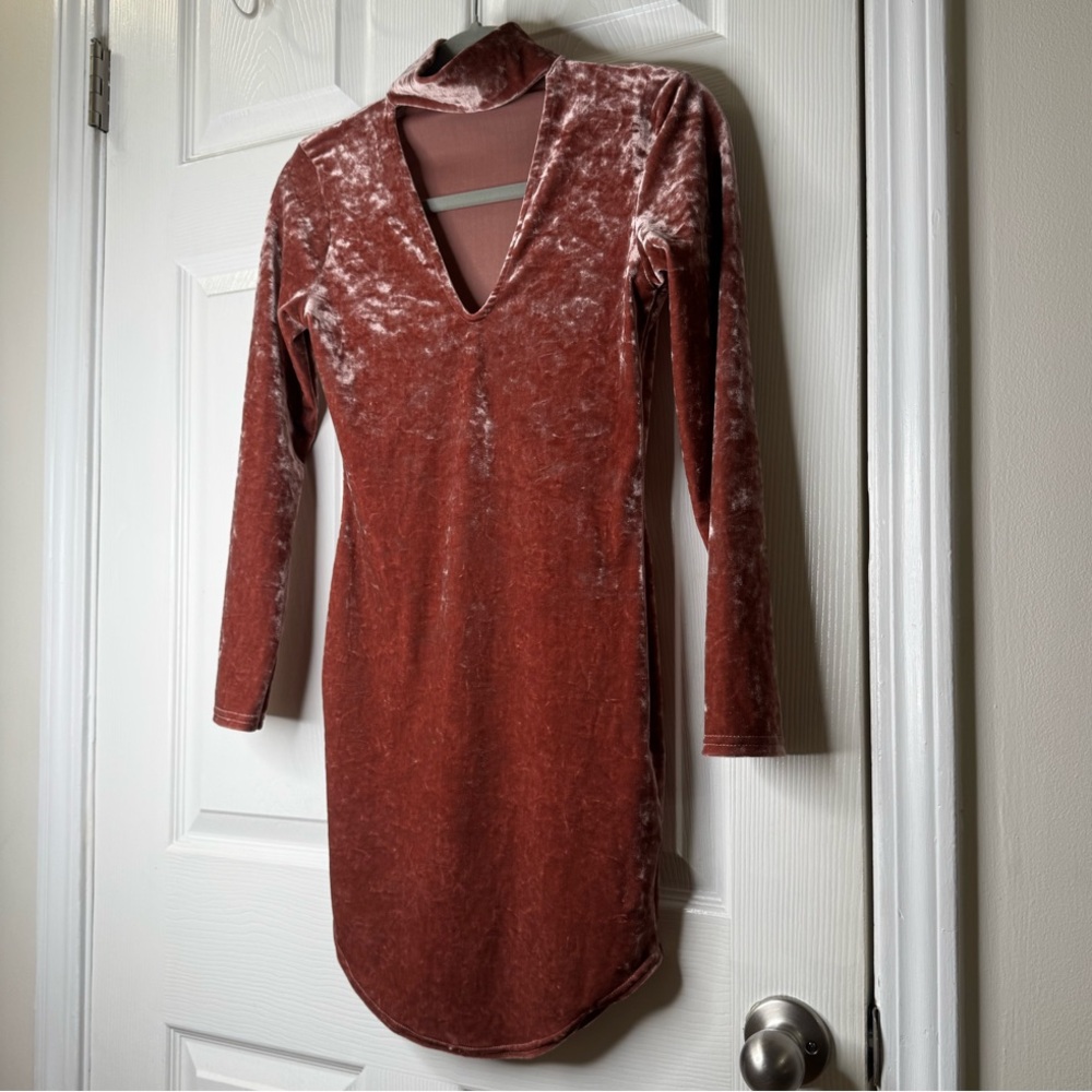 Crushed Velvet Long Sleeve Dress